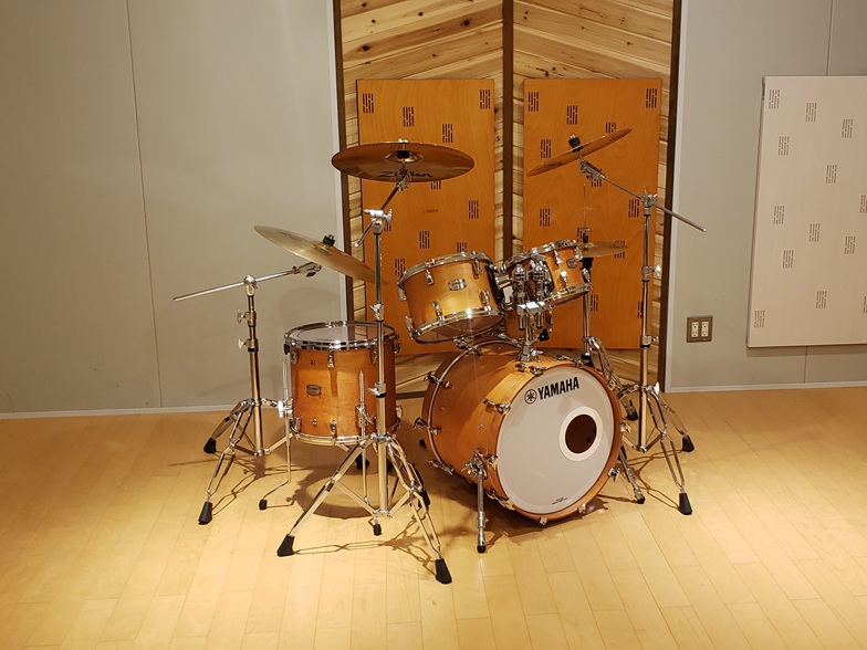 YAMAHA Absolute Hybrid Maple